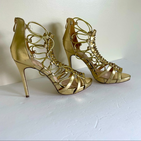Liliana Gold Sexy Stiletto Heels. Size 10 - Picture 3 of 10